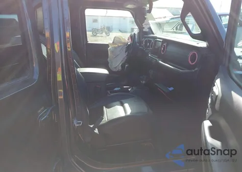 2020 Jeep Wrangler Unlimited Sahara 4X4 z USA, uszkodzony, nr VIN 1C4HJXEN6LW169938